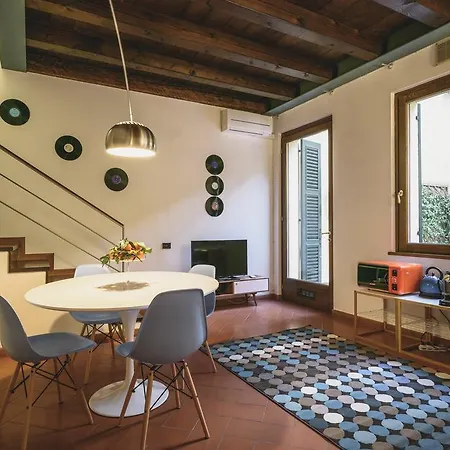 La Corticella Apartment *